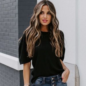 From VICI - Clarice Statement Sleeve TEXTURED TOP - BLACK